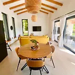 빌라 Casa Bosca With Heated Pool