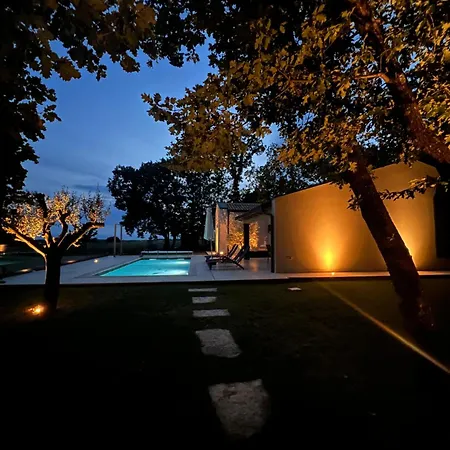 Vila Casa Bosca With Heated Pool *