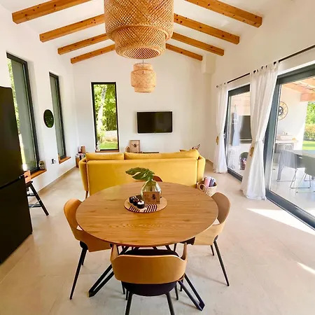 Vila Casa Bosca With Heated Pool