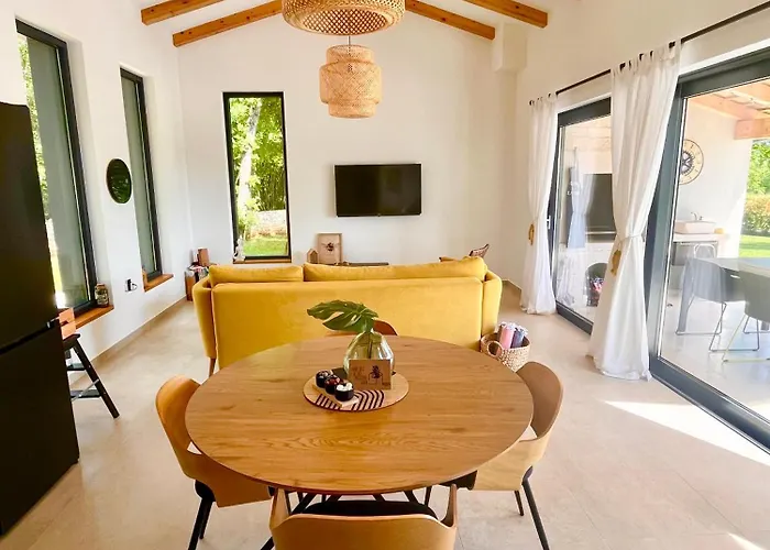 ヴィラ Casa Bosca With Heated Pool